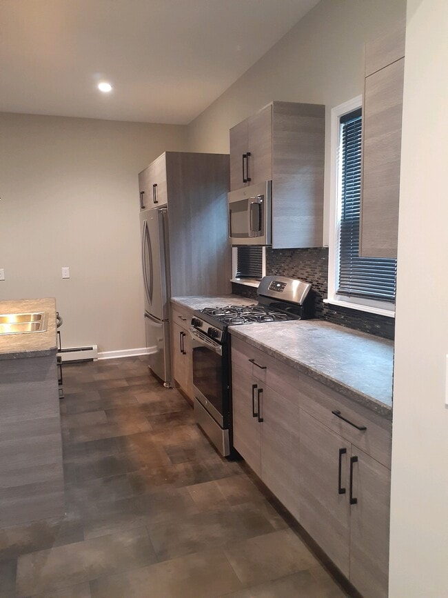 1888 E 123rd St in Cleveland, OH - Building Photo - Building Photo