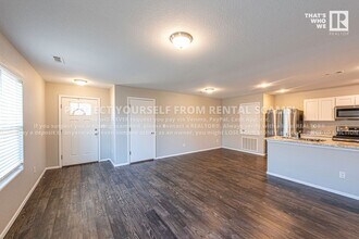 235 W Marietta Way in Farmington, AR - Building Photo - Building Photo