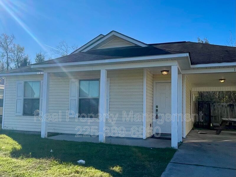 1229 S Sky Ave in Gonzales, LA - Building Photo