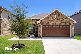 3931 Gentle Mdw in New Braunfels, TX - Building Photo