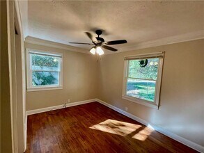 21 Opal St in Cartersville, GA - Building Photo - Building Photo