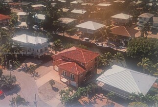 51 W Plaza Del Lago in Islamorada, FL - Building Photo - Building Photo