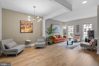 2418 Terra Cotta Cir in Herndon, VA - Building Photo - Building Photo