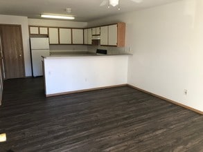 C&W Remington Park Apartments in Siloam Springs, AR - Foto de edificio - Building Photo