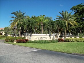 811 Lyons Rd in Coconut Creek, FL - Building Photo - Building Photo