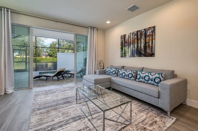 17529 Hidden Forest Dr in Clermont, FL - Foto de edificio - Building Photo