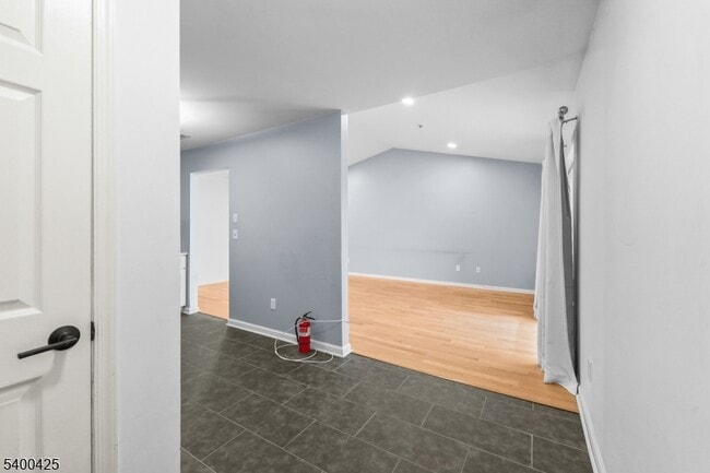 176 Potomac Dr in Bernards, NJ - Building Photo - Building Photo