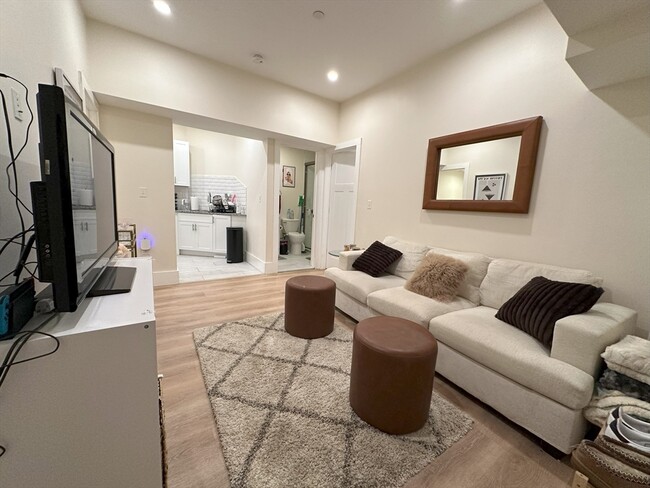 property at 29 Queensberry St