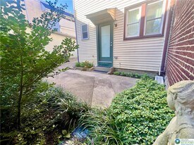 352 S Main St in Phillipsburg, NJ - Building Photo