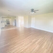 6527 River Bluff Dr in Houston, TX - Building Photo - Building Photo