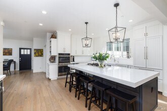 319 1st St in Healdsburg, CA - Building Photo - Building Photo