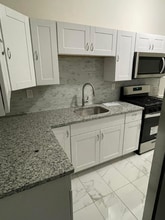 1702 1/2 Walnut St in Harrisburg, PA - Foto de edificio - Building Photo