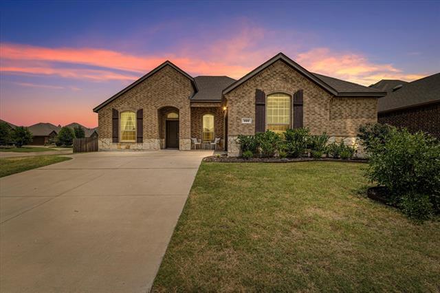 222 Cotton View Ln in Red Oak, TX - Building Photo