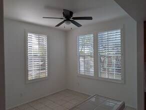 27009 Channel Ln in Santa Clarita, CA - Building Photo - Building Photo