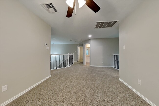 2223 Brown Oak Dr in Conroe, TX - Building Photo - Building Photo