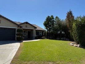 6003 Bluewater Bay Ct in Bakersfield, CA - Building Photo