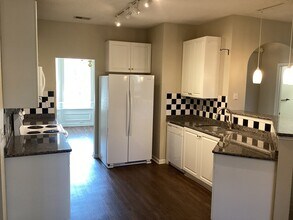 121 Sandy Ln in Greenville, SC - Building Photo - Building Photo