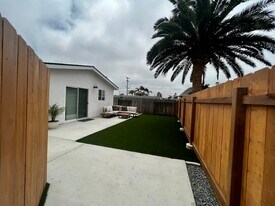 719 Holly Ave, Unit # 2 in Imperial Beach, CA - Building Photo