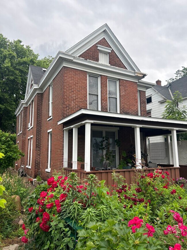 property at 2944 Grand Ave S