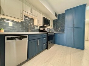 12900 Walden Rd in Montgomery, TX - Building Photo - Building Photo