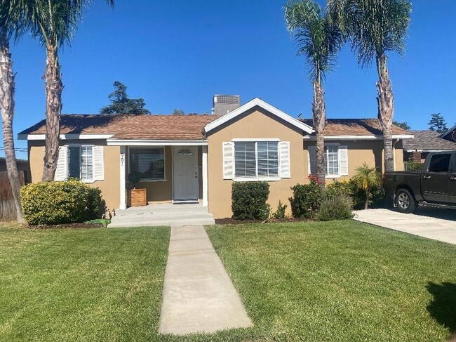 property at 661 Chestnut Ave