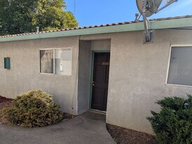 1046 W 21st St in Merced, CA - Building Photo
