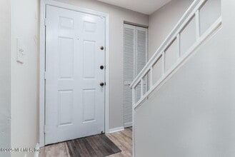 1503 Marsh Cove Ln in Palm Valley, FL - Foto de edificio - Building Photo