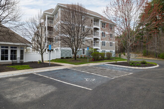 The Club at Meadowbrook in Salem, NH - Building Photo - Building Photo