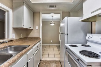 Senita Apartment Homes in Dallas, TX - Building Photo - Building Photo