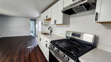 22556 Lukens Ln in Perris, CA - Foto de edificio - Building Photo