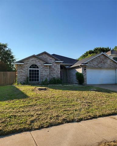 2205 Villanova St in Arlington, TX - Building Photo - Building Photo