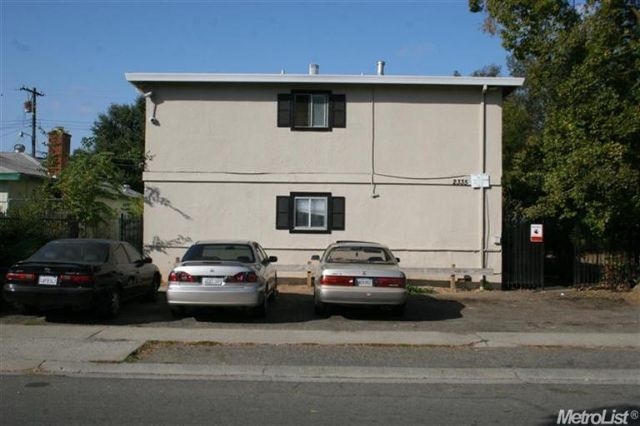 2335 Boxwood St in Sacramento, CA - Building Photo - Building Photo