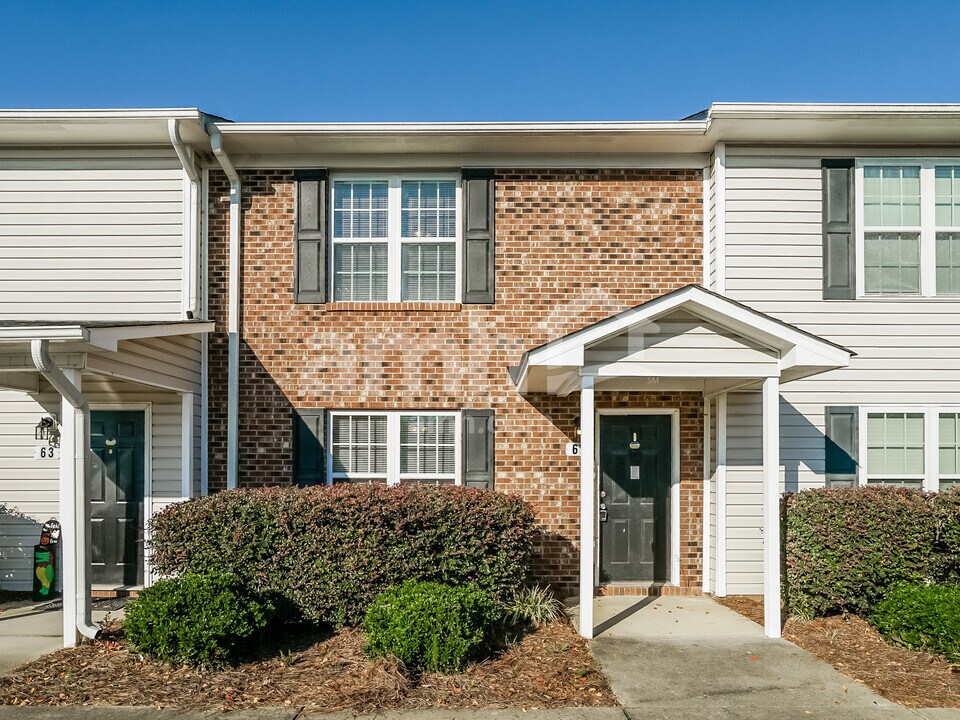 67 Wolf Creek Ln in Lillington, NC - Building Photo