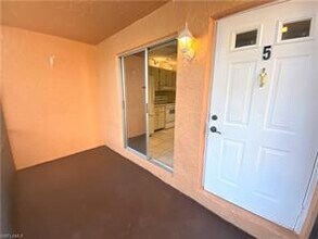 4040 Ice Castle Way-Unit -5 in Naples, FL - Building Photo - Building Photo