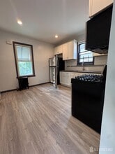 211 N 13th St in Newark, NJ - Building Photo - Building Photo