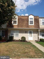 310 Goose Creek Dr in La Plata, MD - Building Photo