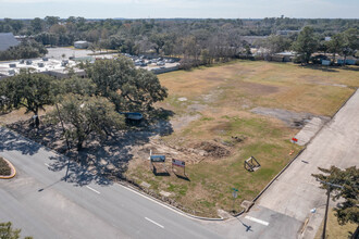 The Albritton in Friendswood, TX - Foto de edificio - Building Photo