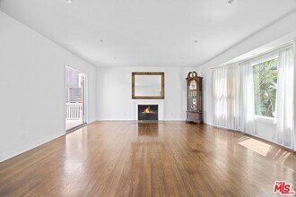 2411 St George St in Los Angeles, CA - Building Photo - Building Photo