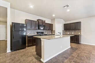 10531 Rhyder Ridge in San Antonio, TX - Building Photo - Building Photo