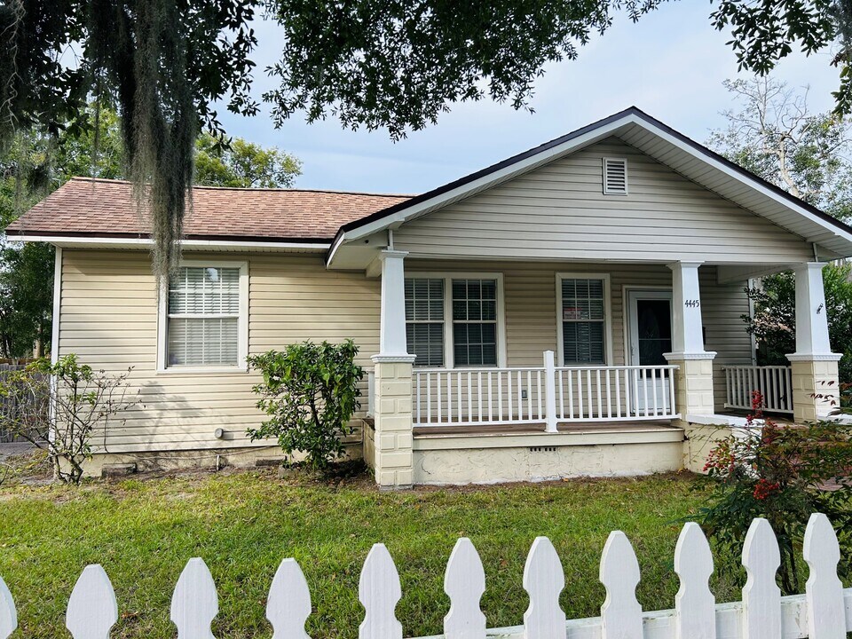 4445 Irvington Ave in Jacksonville, FL - Building Photo