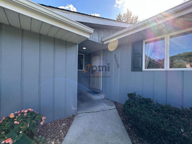 2608 Morningside Dr in Crown Point, IN - Building Photo - Building Photo