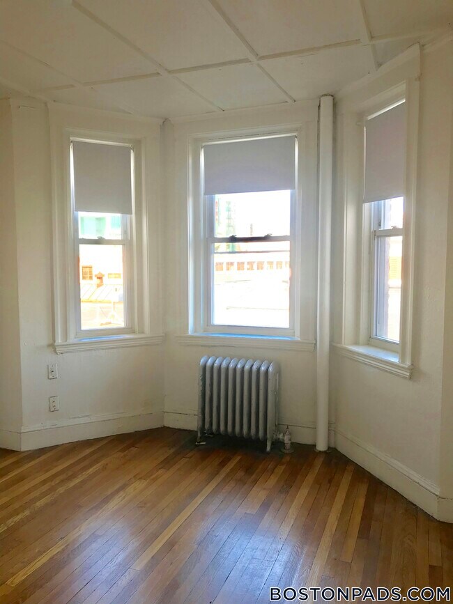 1179 Boylston St in Boston, MA - Building Photo - Building Photo
