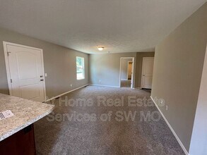 491 Hudson Ave in Republic, MO - Building Photo - Building Photo