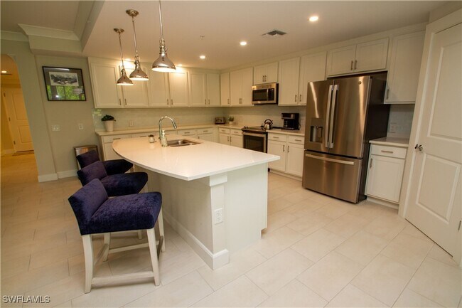 property at 172 Indies Dr E