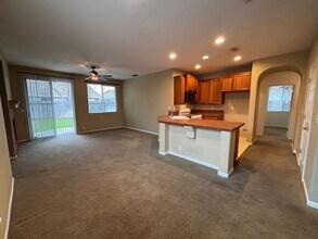 5038 Jurgenson Way in Elk Grove, CA - Building Photo - Building Photo