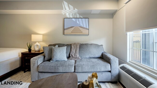 5772 Old Hickory Blvd, Unit 207 in Nashville, TN - Foto de edificio - Building Photo