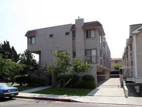 424 Palm Dr in Glendale, CA - Building Photo - Building Photo