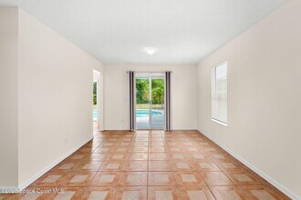 253 Provincial Dr in Melbourne, FL - Building Photo - Building Photo