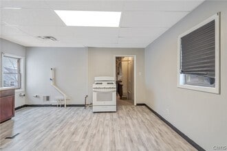 103 E 7th St in Oswego, NY - Building Photo - Building Photo