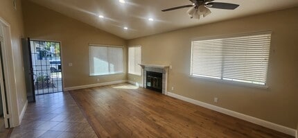 9 Estuary Ct in Sacramento, CA - Building Photo - Building Photo